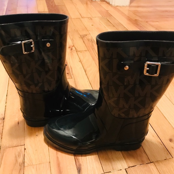 Michael Kors rain boots - Picture 1 of 2